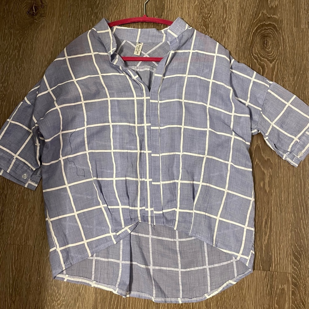 Blue checker float see-through blouse